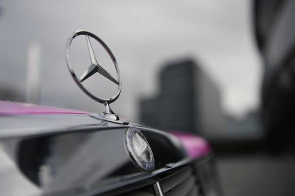 Mercedes-Benz triples its electric car sales.