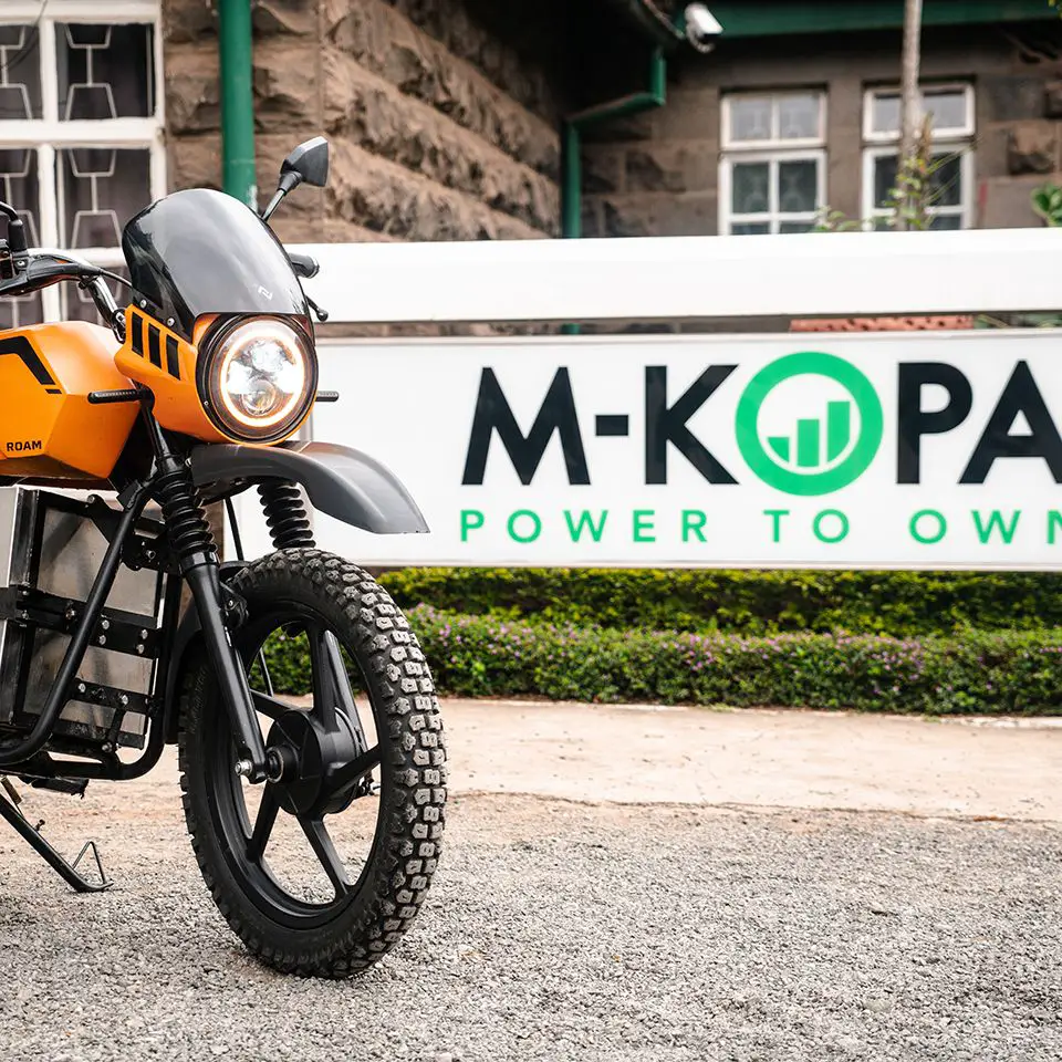 Roam and M-KOPA signs the first major supply agreement for the deployment of electric motorbikes in Africa.