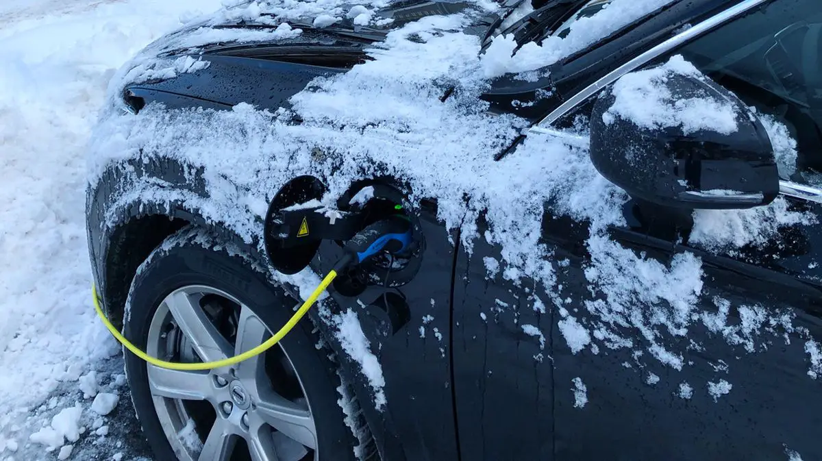 Tips for Charging an Electric Vehicle in Winter.