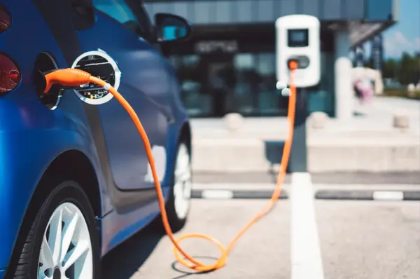 Finding a Solution to Fast-Charging Issues