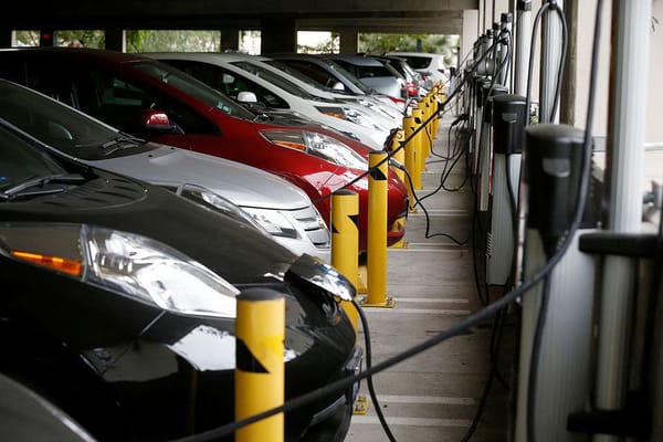 The Philippines drops import duties for electric vehicles.